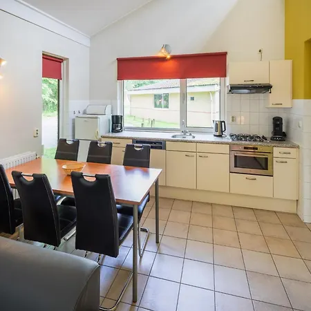 Holiday home Semi-detached With Dishwasher Near Kootwijkerzand